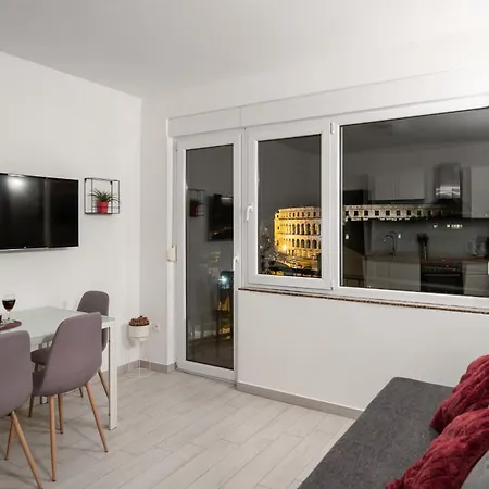 Ancora Center Apartment *