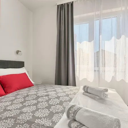 Apartment Ancora Center