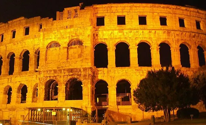 Ancora Center Apartman *