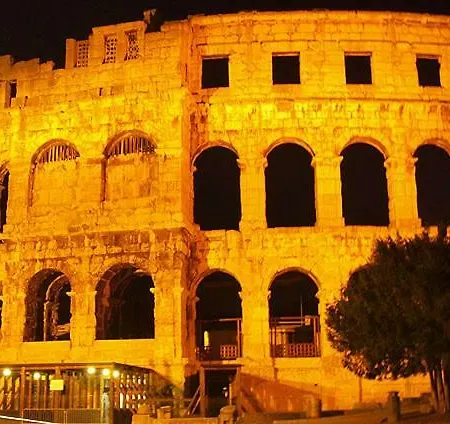 Ancora Center Apartman *